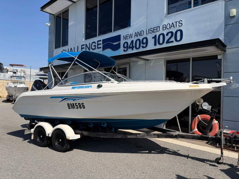Southwind SR550BR - 2023 Suzuki 140HP 4-Stroke with 54 hours!
