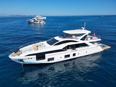 Azimut Grande 27 METRI Make an Offer