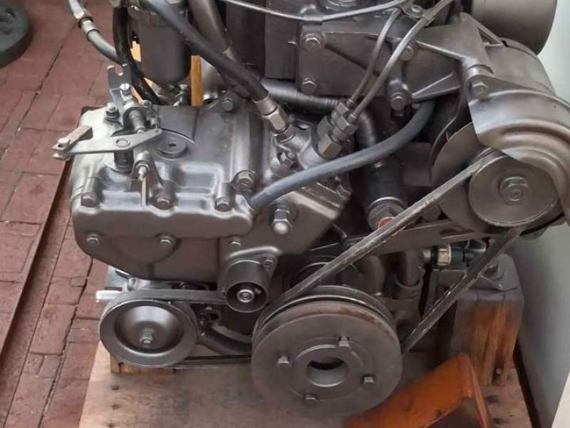 Yanmar 2qm15 diesel marine engine, complete