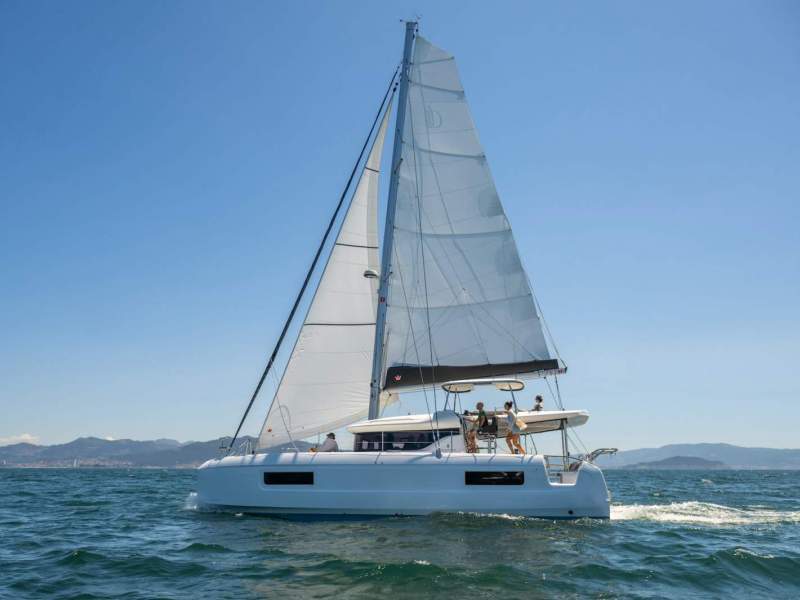 Lagoon 43